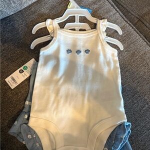 Carters Baby Girl White and Blue Bodysuit Shorts 3 Pcs Set Size 3 Months